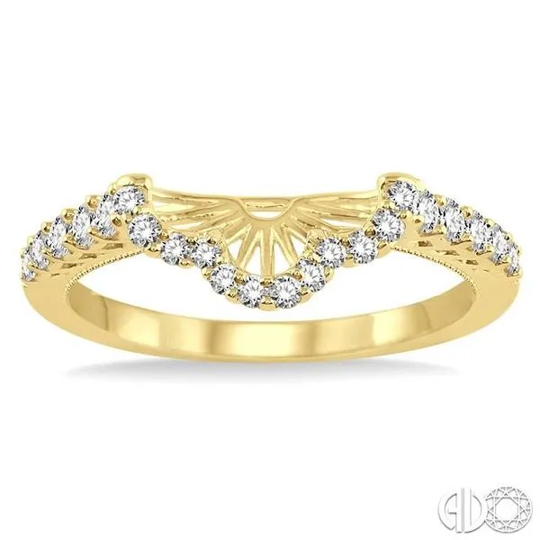3/8 Ctw Round Cut Diamond Wedding Band in 14K Yellow Gold Image 2 Becker's Jewelers Burlington, IA