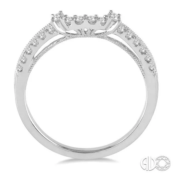 1/4 Ctw Round Cut Diamond Wedding Band in 14K White Gold Image 3 Becker's Jewelers Burlington, IA