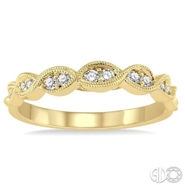 1/5 Ctw Round Diamond Wedding Band in 14K Yellow Gold Image 2 Becker's Jewelers Burlington, IA