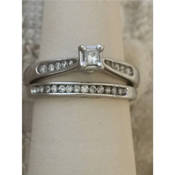 Engagement Ring Allen's Fine Jewelry, Inc. Grenada, MS