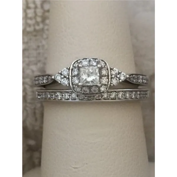 Engagement Ring Allen's Fine Jewelry, Inc. Grenada, MS