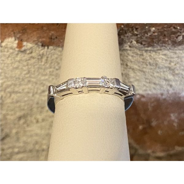 Wedding Band Allen's Fine Jewelry, Inc. Grenada, MS