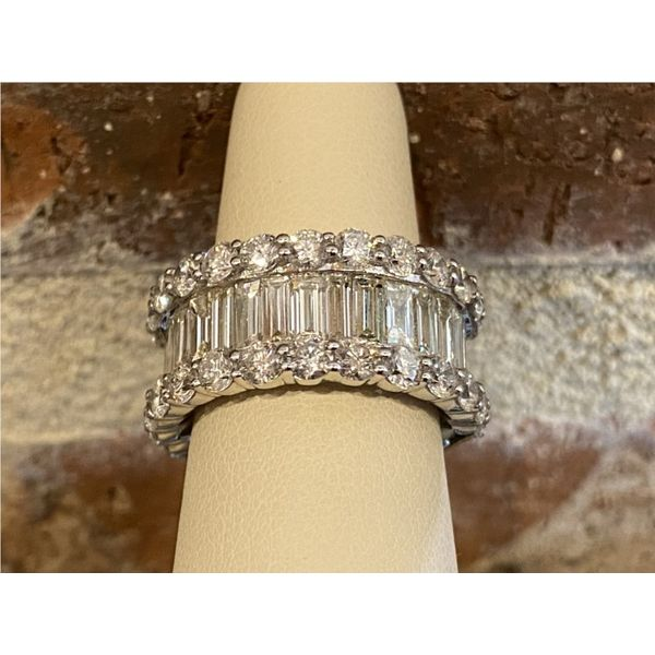 Wedding Band Allen's Fine Jewelry, Inc. Grenada, MS