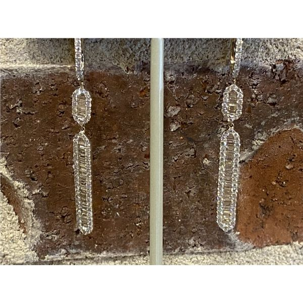 Earrings Allen's Fine Jewelry, Inc. Grenada, MS