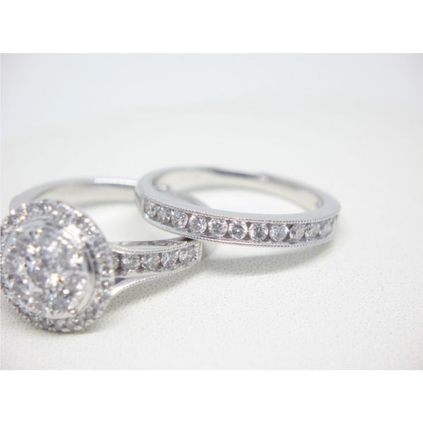 Diamond Engagement Ring Image 3 Arezzo Jewelers Elmwood Park, IL