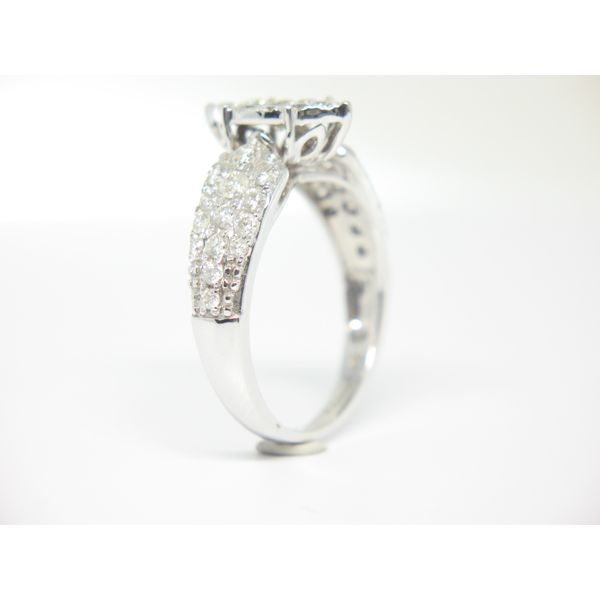 Diamond Engagement Ring Image 3 Arezzo Jewelers Elmwood Park, IL