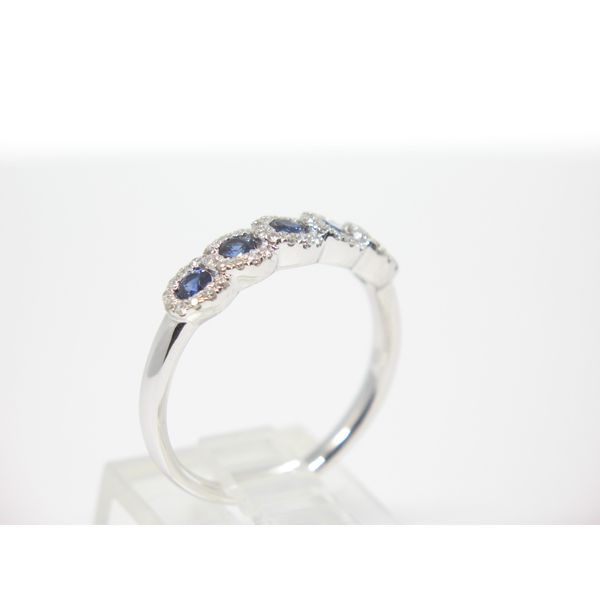 Diamond & Sapphire Ring Image 3 Arezzo Jewelers Elmwood Park, IL