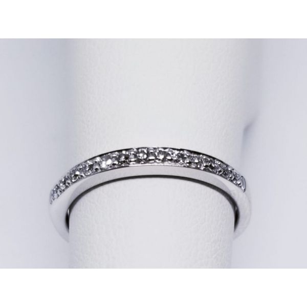 4K White Diamond Wedding Band 1.5mm Size 6.5, with 13 diamonds 0.13tw,  H-I Color, I1-I2 Clarity Barnes Jewelers Goldsboro, NC