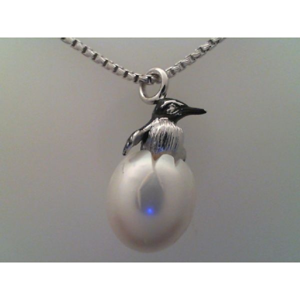 Hand Carved 10.5mm Freshwater Pearl Egg w/  Sterling Silver Penguin, Rhodium Sterling Silver Round Box Chain 18