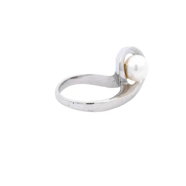 14K White Gold Pearl Ring Image 4 Carroll's Jewelers Fort Lauderdale, FL