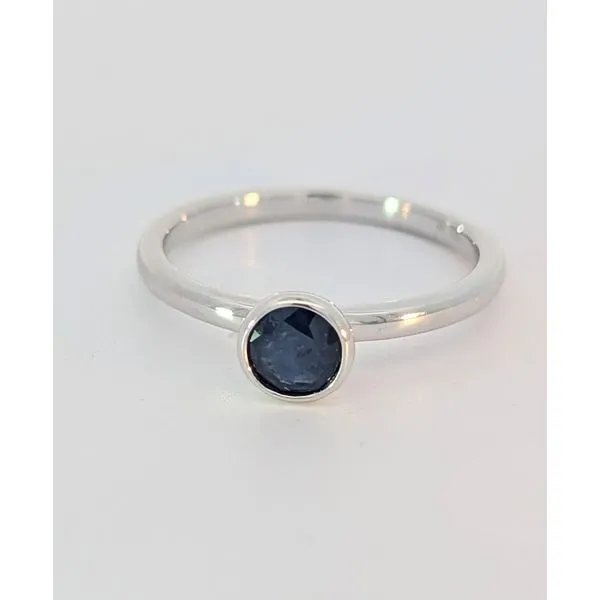 14kt Sapphire Ring Charles Frederick Jewelers Chelmsford, MA