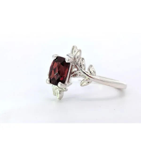 Sterling Garnet Ring Image 2 Charles Frederick Jewelers Chelmsford, MA