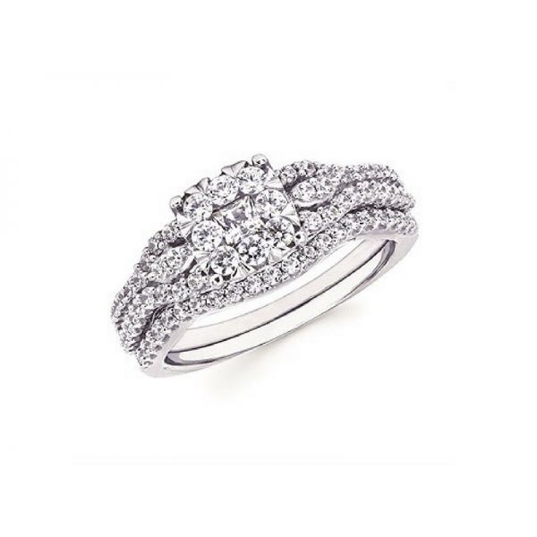 14K Gold Princess Cut Diamond Halo Engagement Ring Confer’s Jewelers Bellefonte, PA