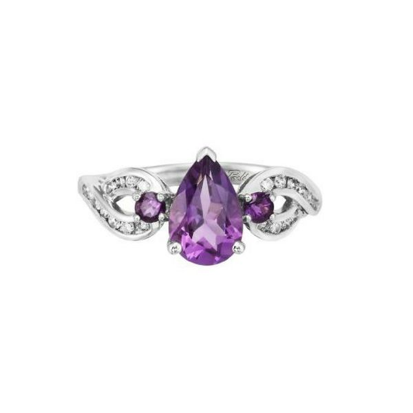 14KGold  Amethyst & Diamond Ring Confer’s Jewelers Bellefonte, PA