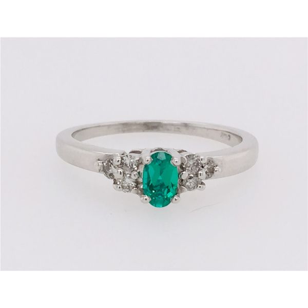 Emerald Ring Douglas Diamonds Faribault, MN