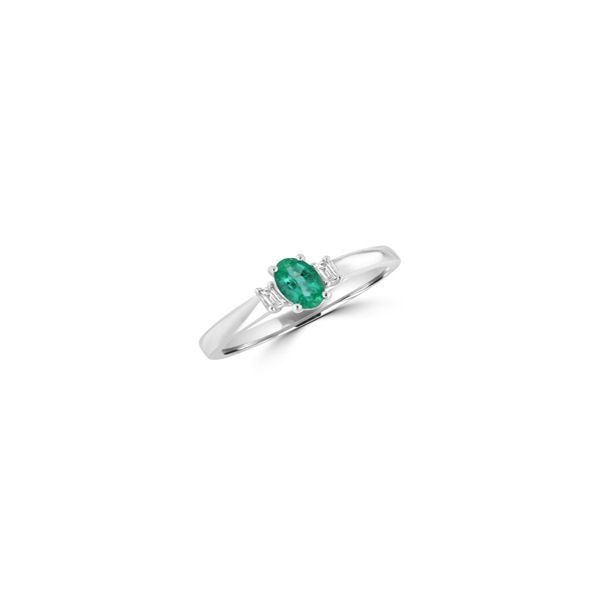 Emerald Ring Georgetown Jewelers Wood Dale, IL