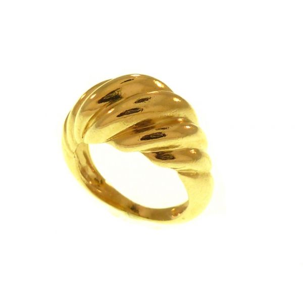 Gold Ring Georgetown Jewelers Wood Dale, IL
