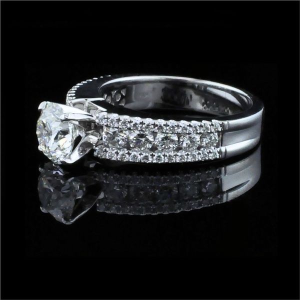 18K White Gold and Diamond Engagement Ring Image 2 Geralds Jewelry Oak Harbor, WA