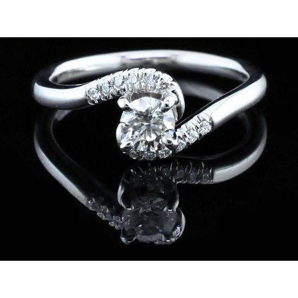 Gabriel Diamond Wedding Set Image 4 Geralds Jewelry Oak Harbor, WA