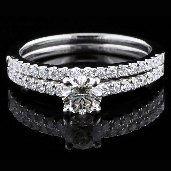 18K White Gold and Diamond Wedding Set Geralds Jewelry Oak Harbor, WA