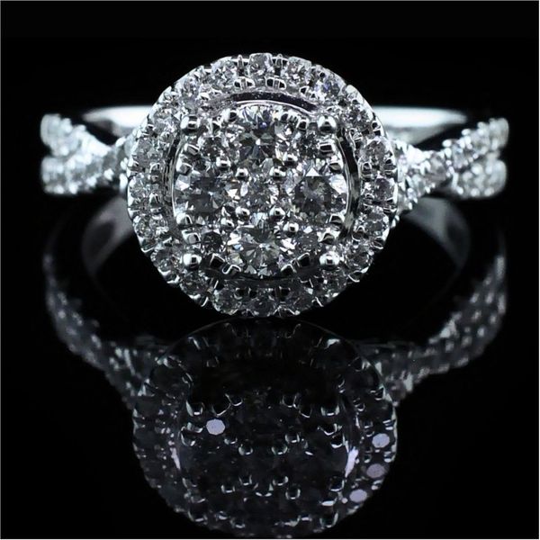 Cluster Style Diamond Engagement Ring Image 4 Geralds Jewelry Oak Harbor, WA