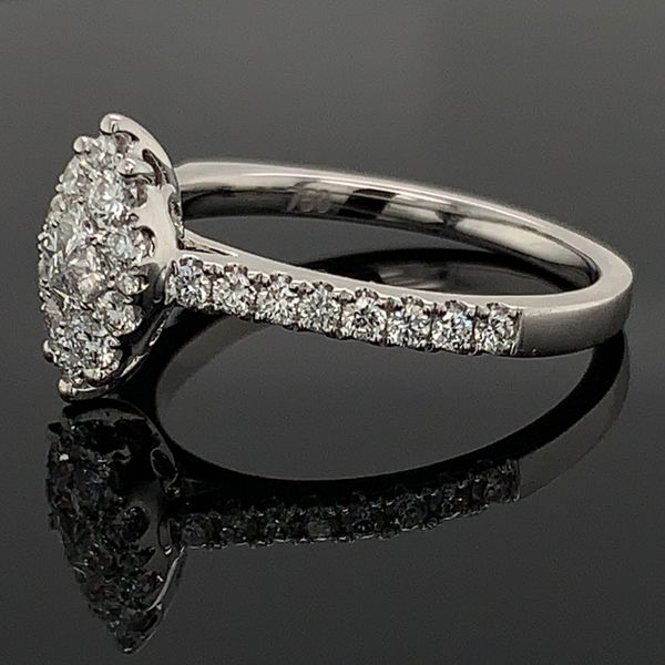 18K White Gold and Diamond Engagement Ring Image 2 Geralds Jewelry Oak Harbor, WA