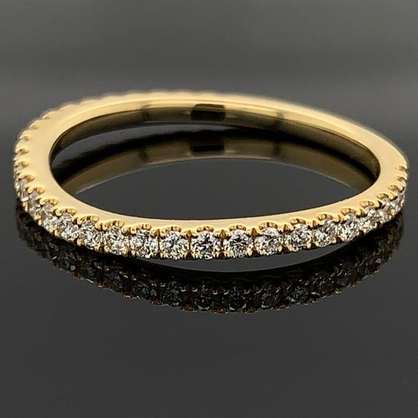 Ladies 18K Yellow Gold and Diamond Wedding Band Image 2 Geralds Jewelry Oak Harbor, WA