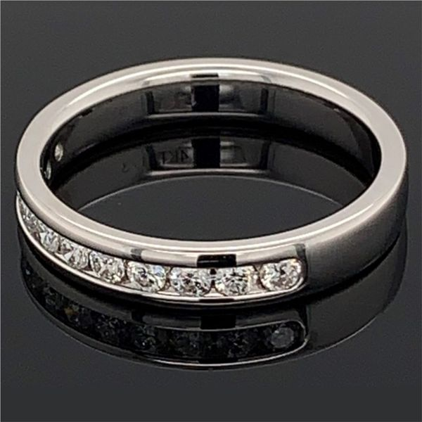 .33ct Total Weight Diamond Anniversary Band Image 2 Geralds Jewelry Oak Harbor, WA