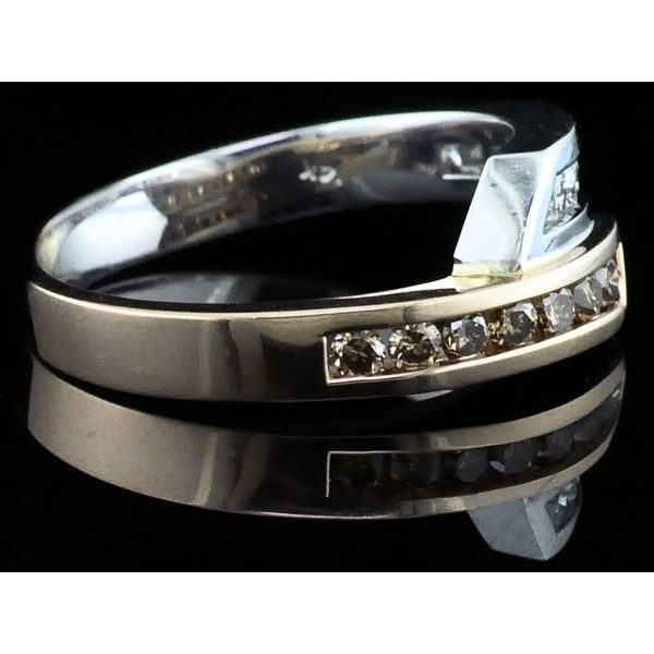 DeLeo Colored Diamond Fashion Ring Image 3 Geralds Jewelry Oak Harbor, WA