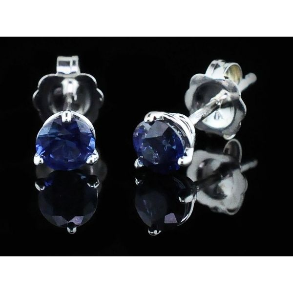 Blue Sapphire Stud Earrings Geralds Jewelry Oak Harbor, WA