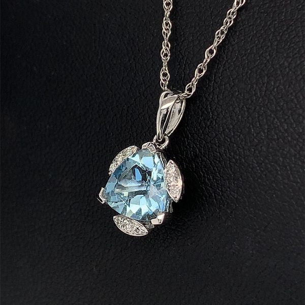 Aquamarine and Diamond Pendant Image 2 Geralds Jewelry Oak Harbor, WA