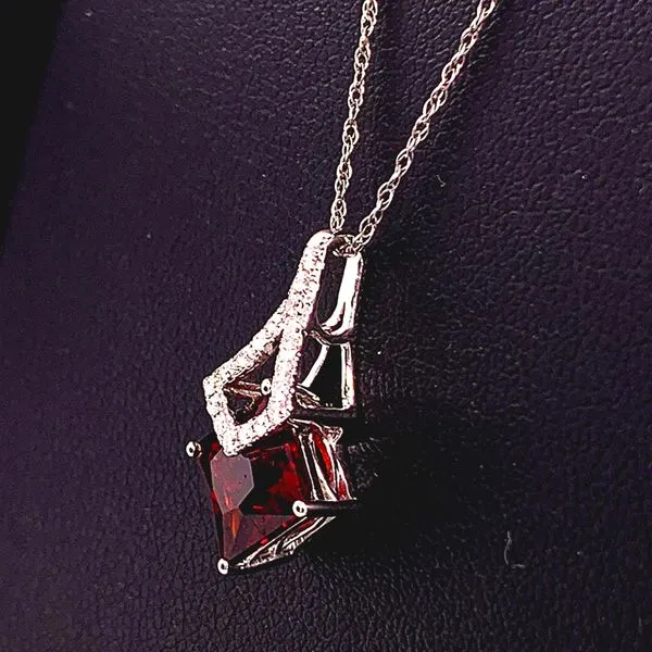 Garnet and Diamond Pendant Image 2 Geralds Jewelry Oak Harbor, WA