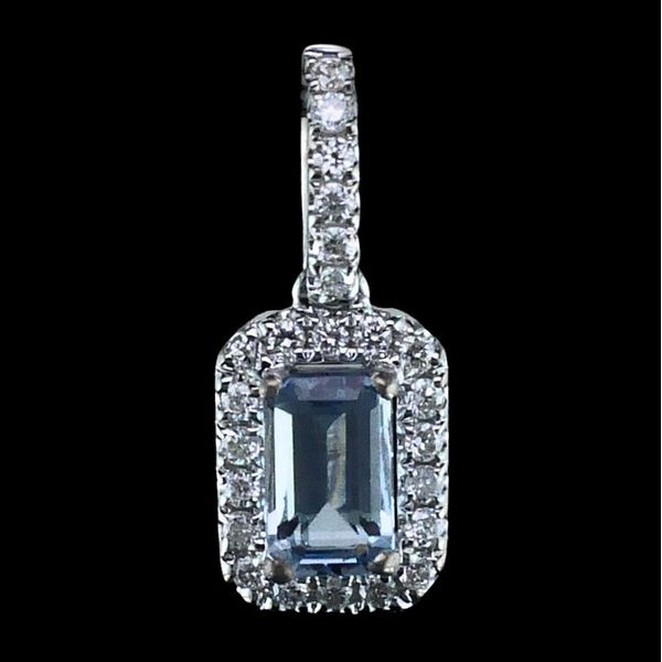 Aquamarine and Diamond Pendant Geralds Jewelry Oak Harbor, WA