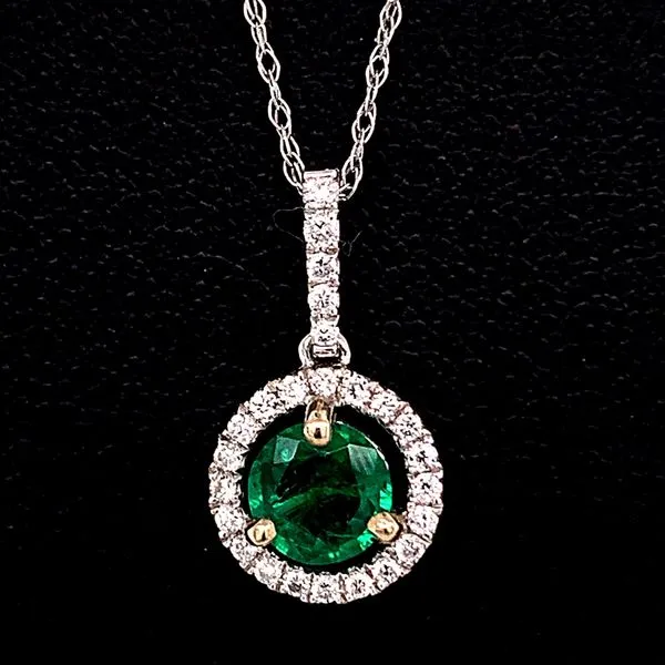 Emerald and Diamond Halo Pendant Geralds Jewelry Oak Harbor, WA