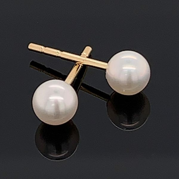 Pearl Earrings Geralds Jewelry Oak Harbor, WA