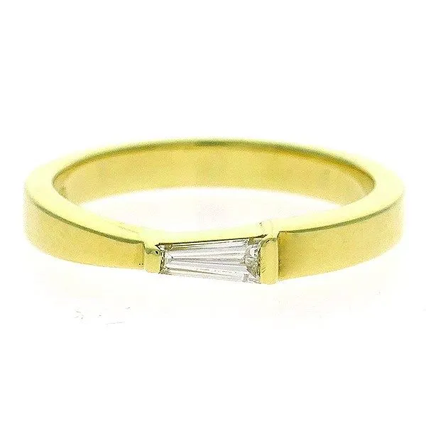 YELLOW 14 KARAT GOLD 0.20 CARAT DIAMOND TAPERED BAGUETTE BAND Goldstein's Jewelers Mobile, AL