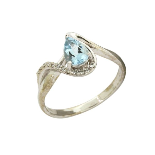 Beautiful aquamarine ring featured in 14 karat white gold. Holliday Jewelry Klamath Falls, OR