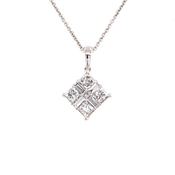 Diamond Pendant James Martin Jewelers Dubuque, IA