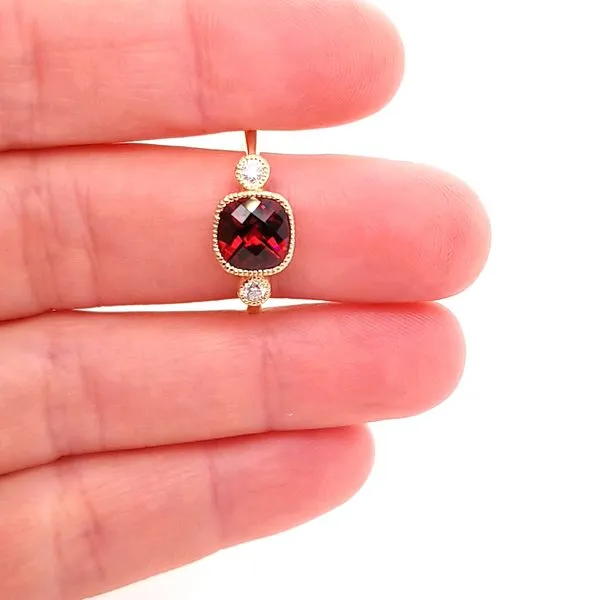 14K Yellow Gold Checkerboard Garnet Ring Image 2 Jaymark Jewelers Cold Spring, NY