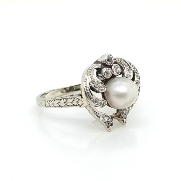 White Gold Pearl & Diamond Estate Ring Image 2 Jaymark Jewelers Cold Spring, NY