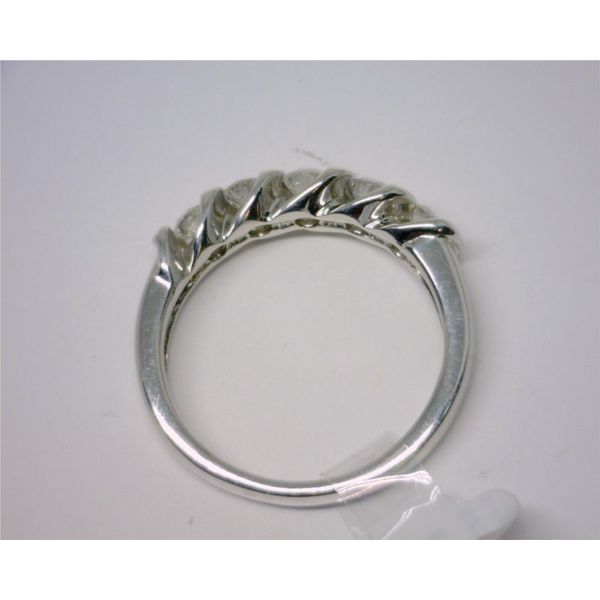 Anniversary Ring Image 2 Jewellery Plus Summerside, PE
