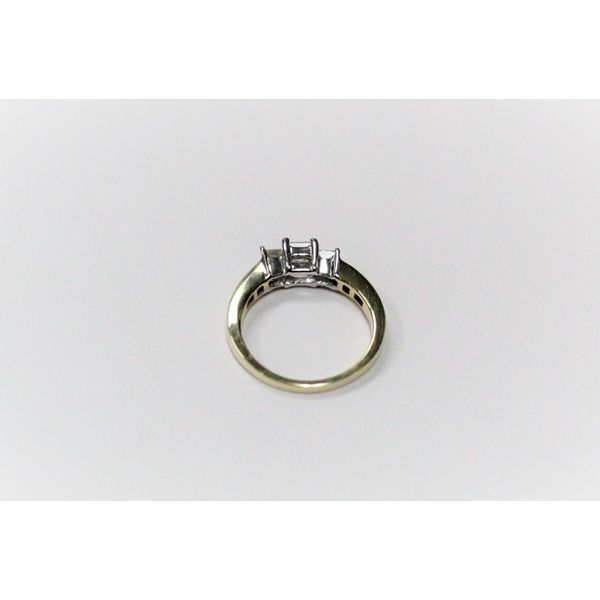 Anniversary Ring Image 3 J. Howard Jewelers Bedford, IN