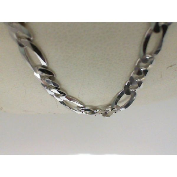 Chain J. Howard Jewelers Bedford, IN