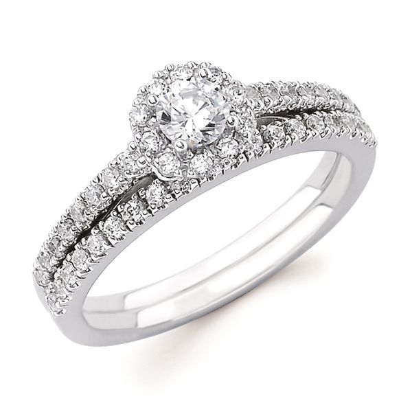 Round Diamond Halo Engagement Ring J. Thomas Jewelers Rochester Hills, MI