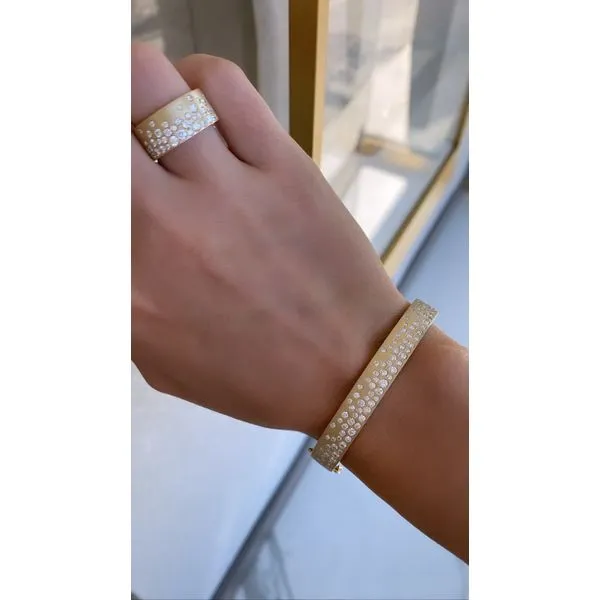 Bangle Image 2 Mollys Jewelers Brooklyn, NY