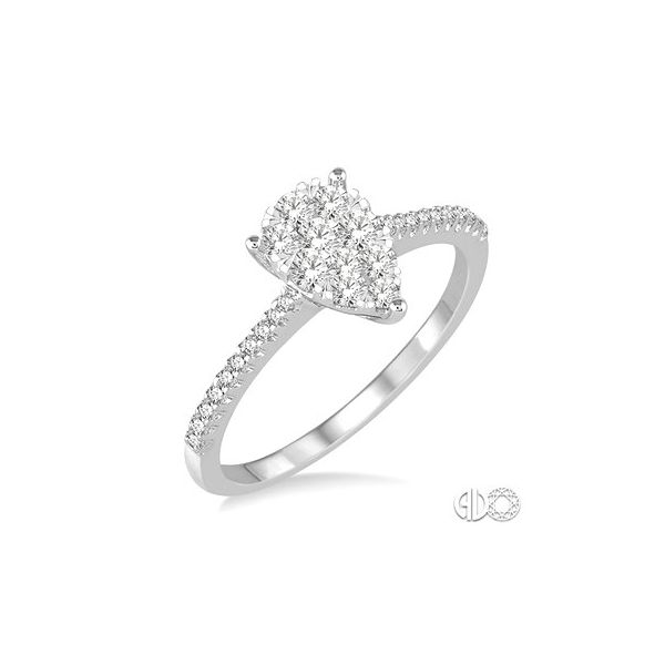 Lady's 14K White Gold Ring w/30 Diamonds Orin Jewelers Northville, MI