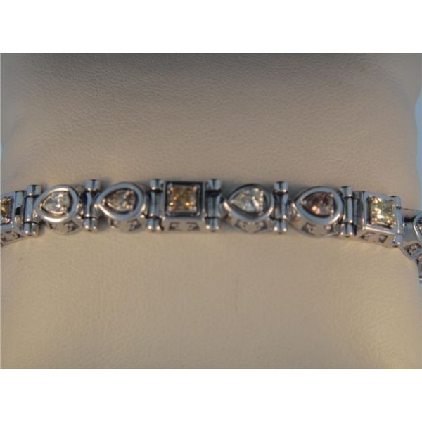 Lady's White Gold 14 Karat Bracelet W/20 Diamonds Orin Jewelers Northville, MI
