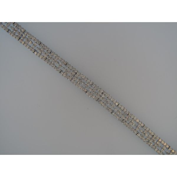 Lady's 18K White Gold Bracelet W/528 Diamonds Orin Jewelers Northville, MI