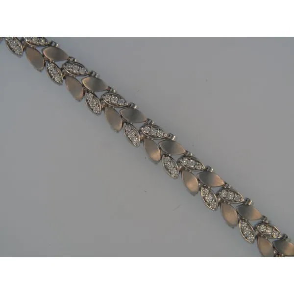 Lady's 14K White Gold Bracelet W/96 Diamonds Orin Jewelers Northville, MI