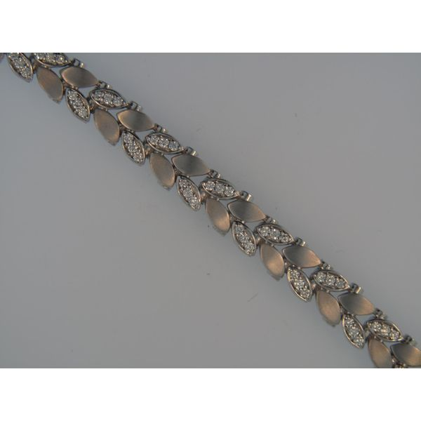 Lady's 14K White Gold Bracelet w/96 Diamonds Orin Jewelers Northville, MI